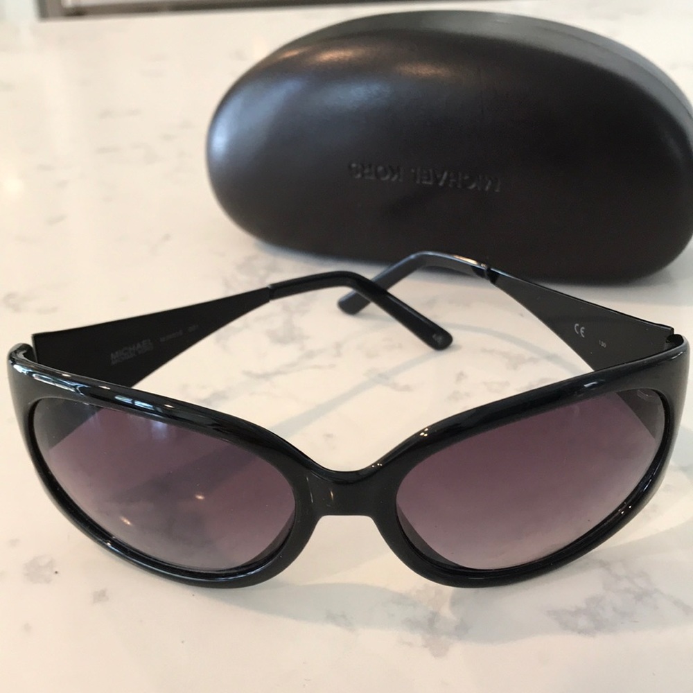 Sun glasses